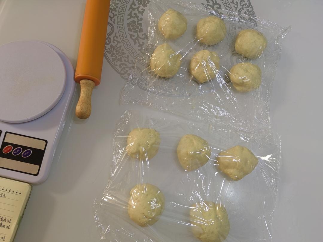 椰蓉满满！香味十足的mini小吐司