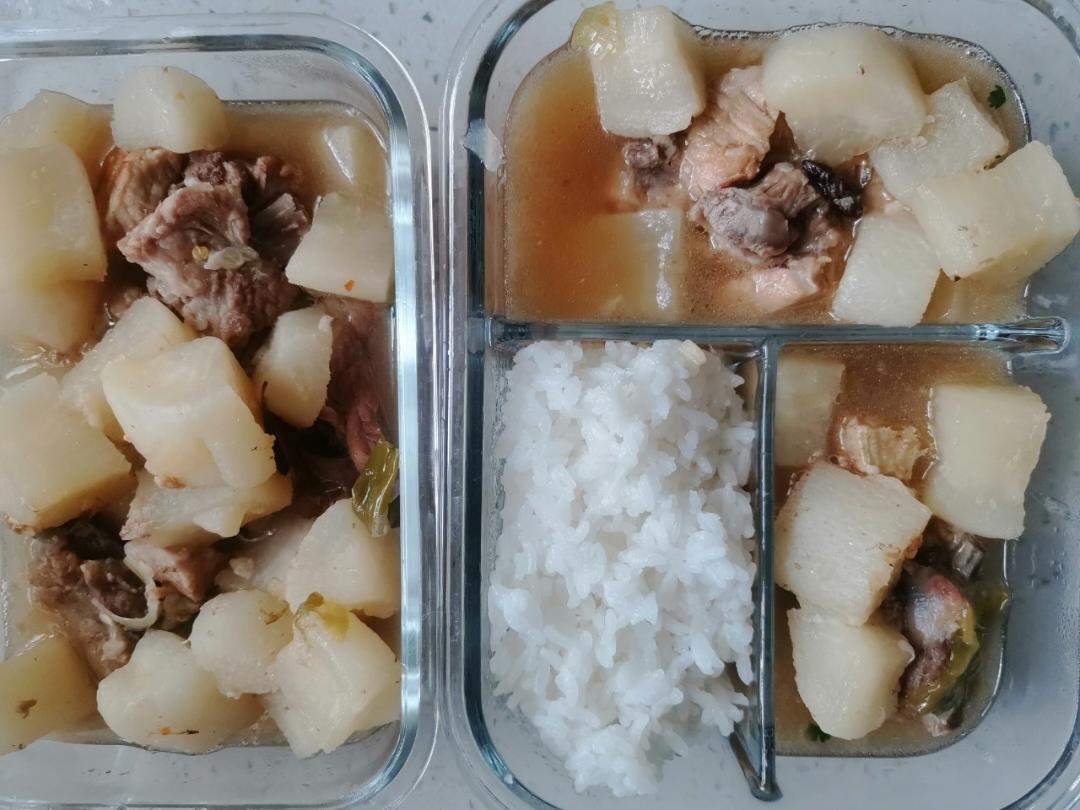 萝卜炖排骨-秋冬懒人汤