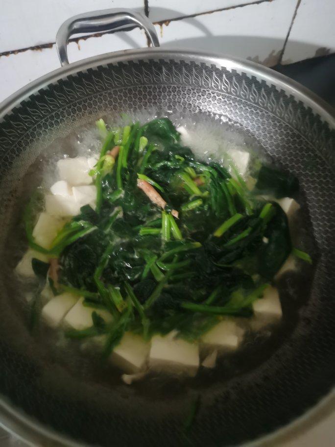 菠菜豆腐汤
