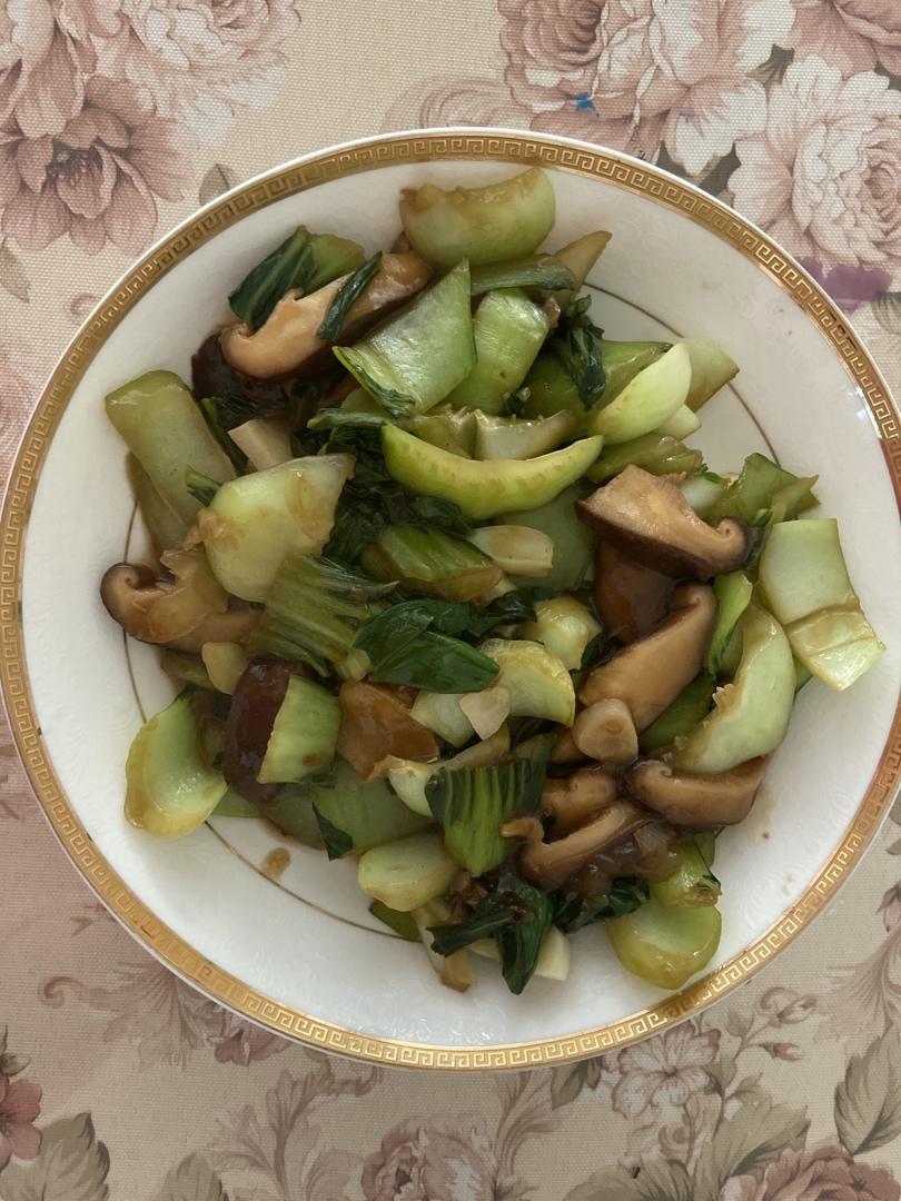 简易版香菇扒油菜