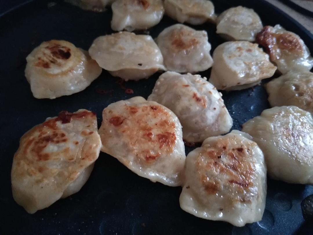 我是一份煎饺（生煎速冻饺）
