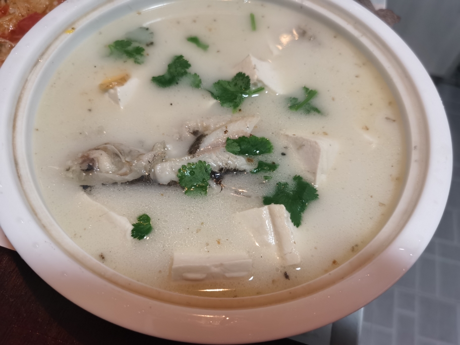 浓浓黄骨鱼豆腐汤的做法
