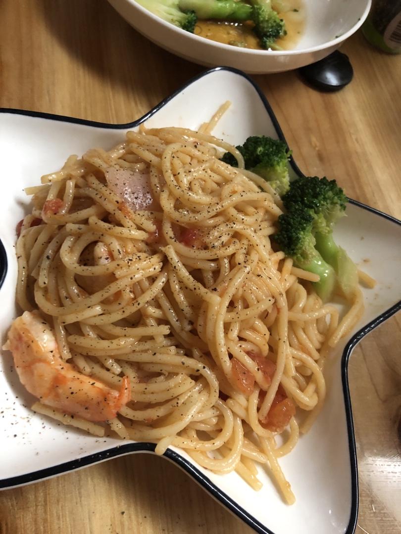 番茄肉酱意大利面