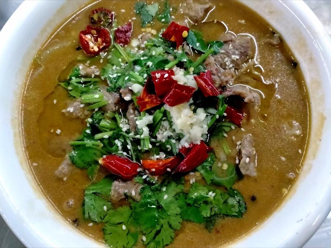 厨师长教你：“水煮肉片”的正宗做法，这味道真的很四川