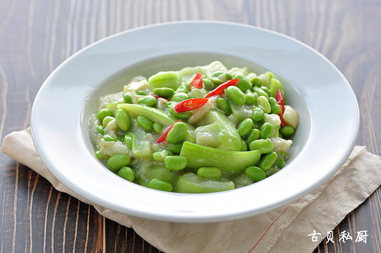 丝瓜炒毛豆的做法