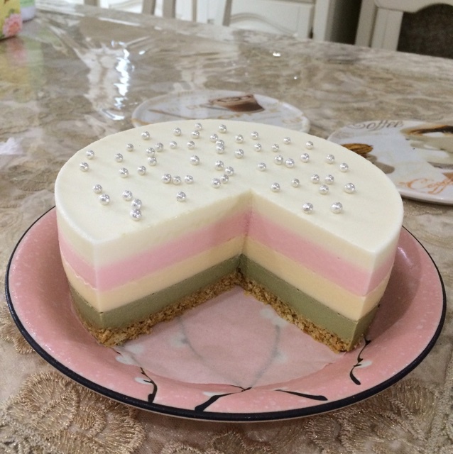 彩虹冻芝士蛋糕