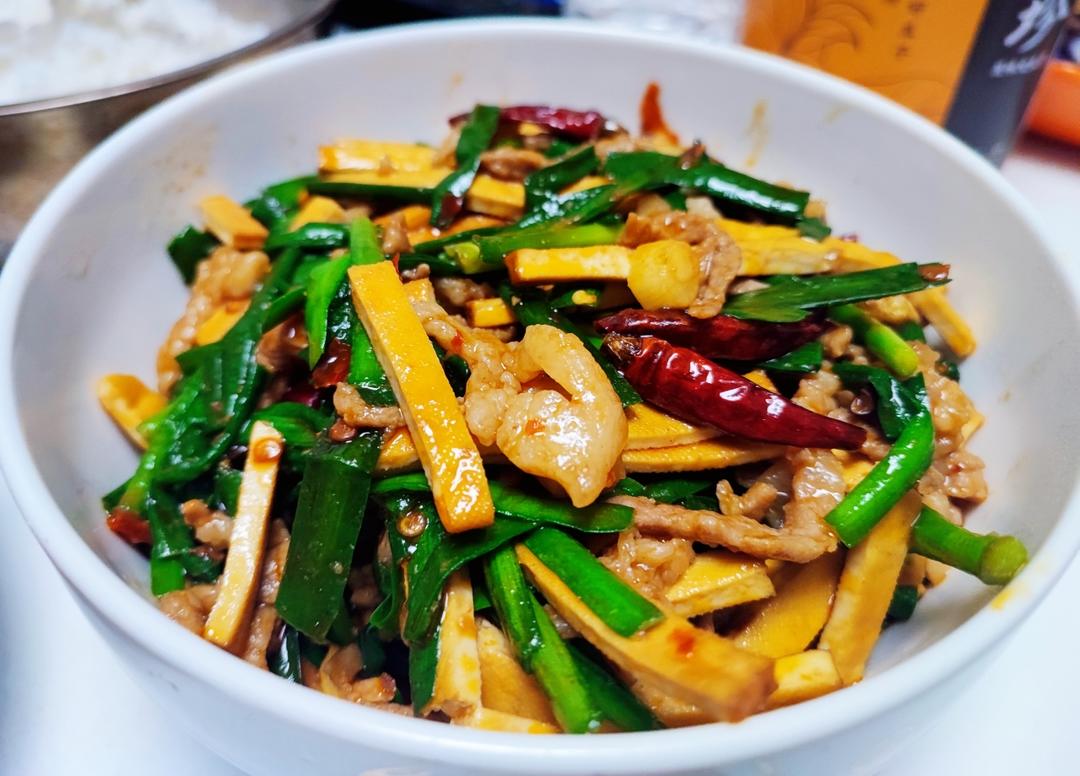 韭菜豆腐干肉丝