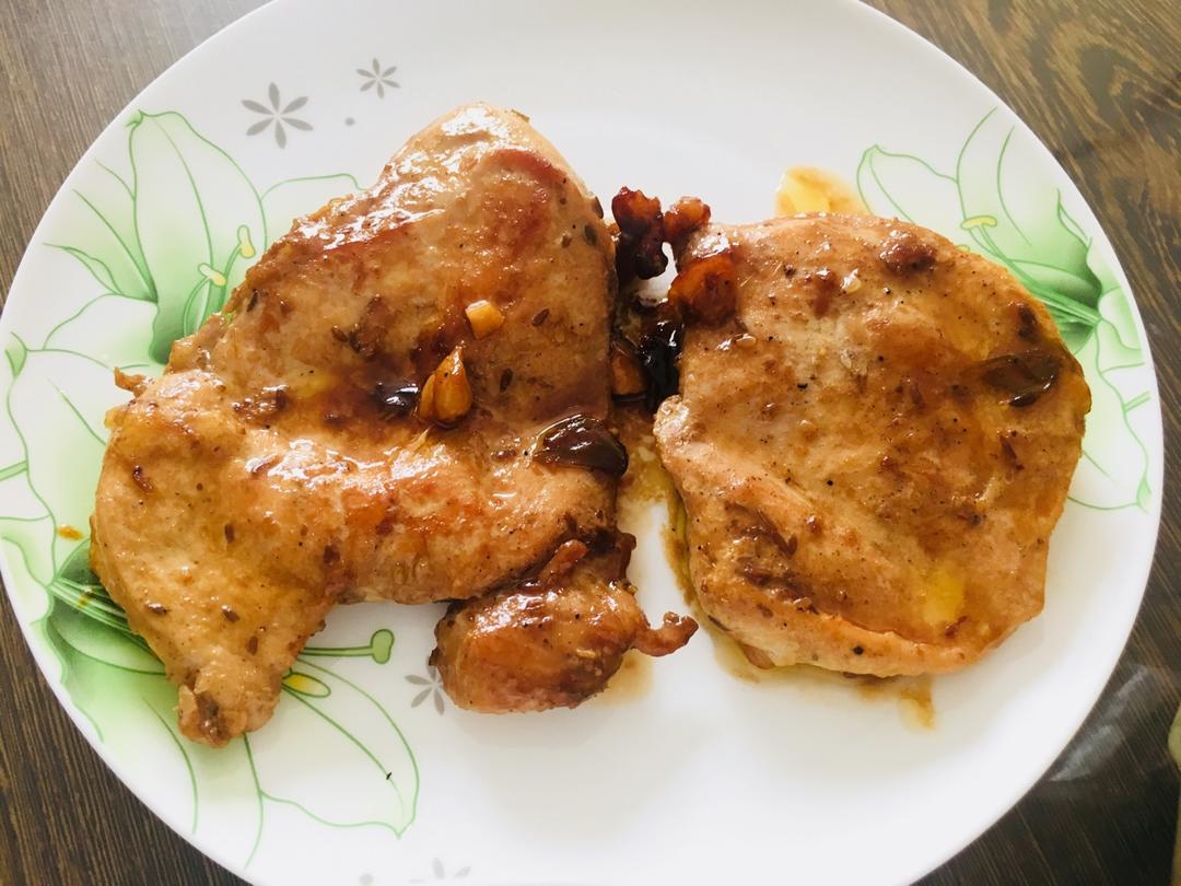 酷炫屌炸天好吃的煎鸡胸肉（香蒜蜂蜜煎鸡胸肉）