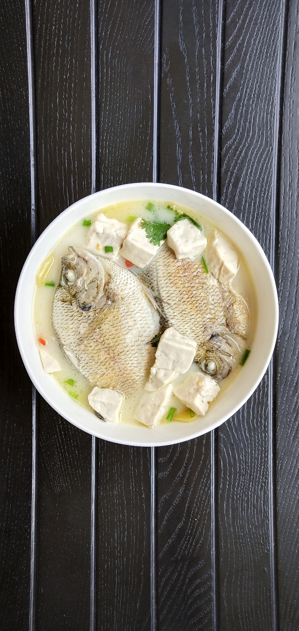 太阳鱼豆腐汤的做法