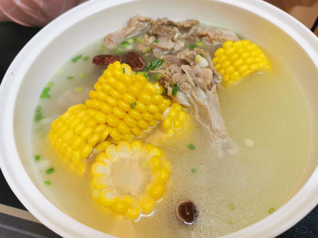 玉米排骨汤