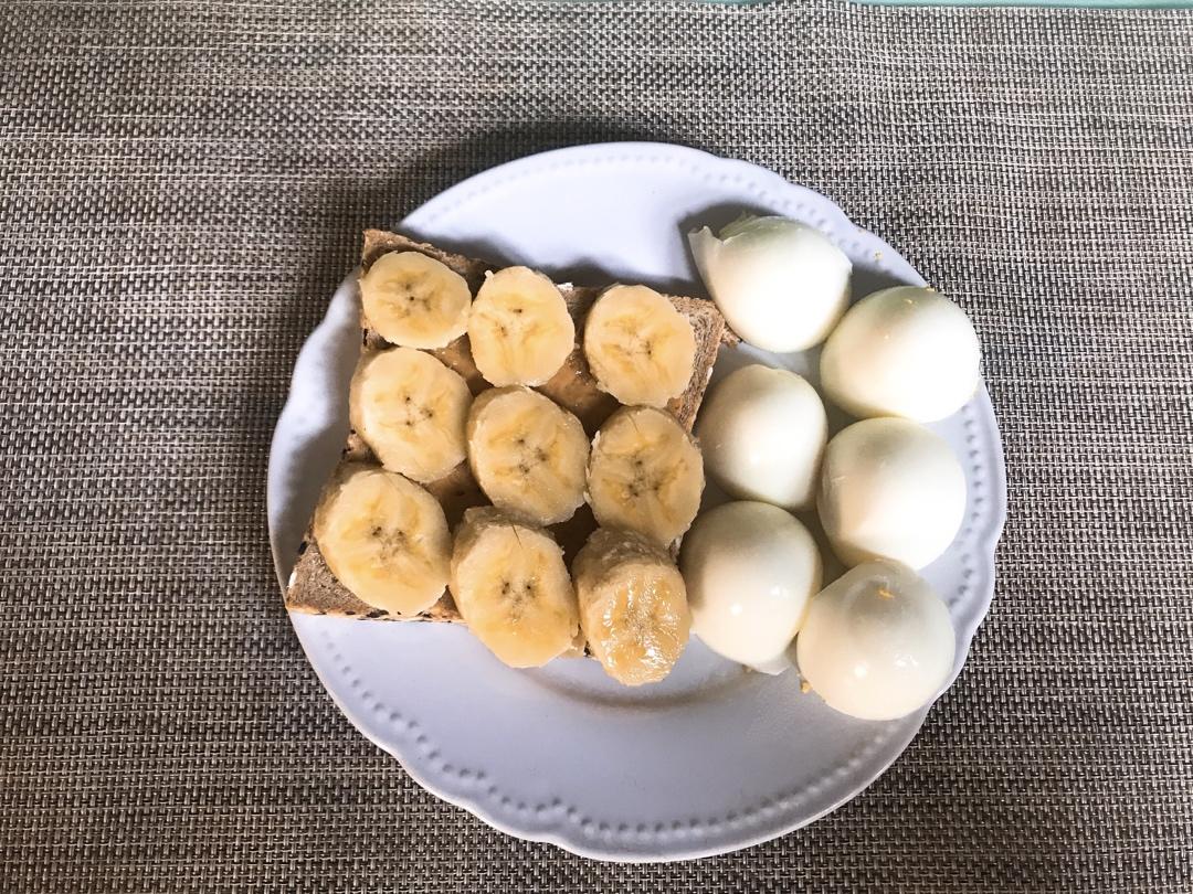 香蕉泥花生酱三明治（我的食欲稳定器）| 健康·三餐