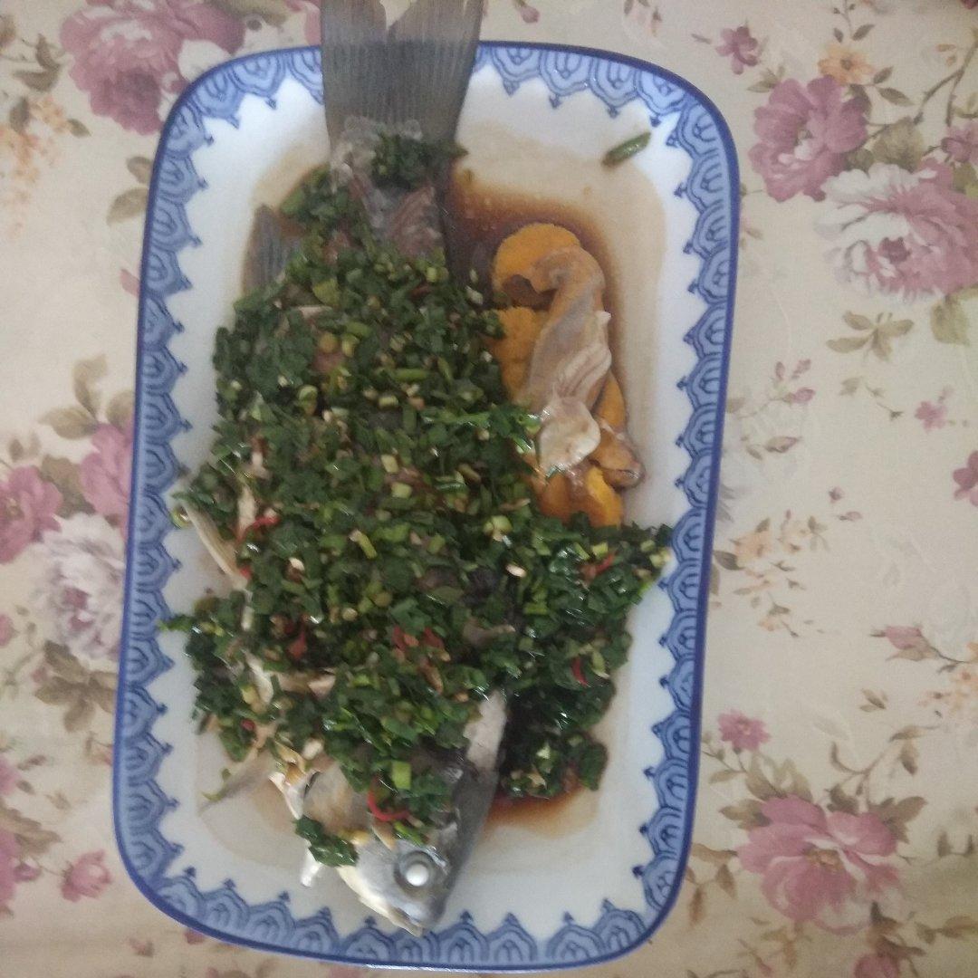 凉拌鲫鱼
