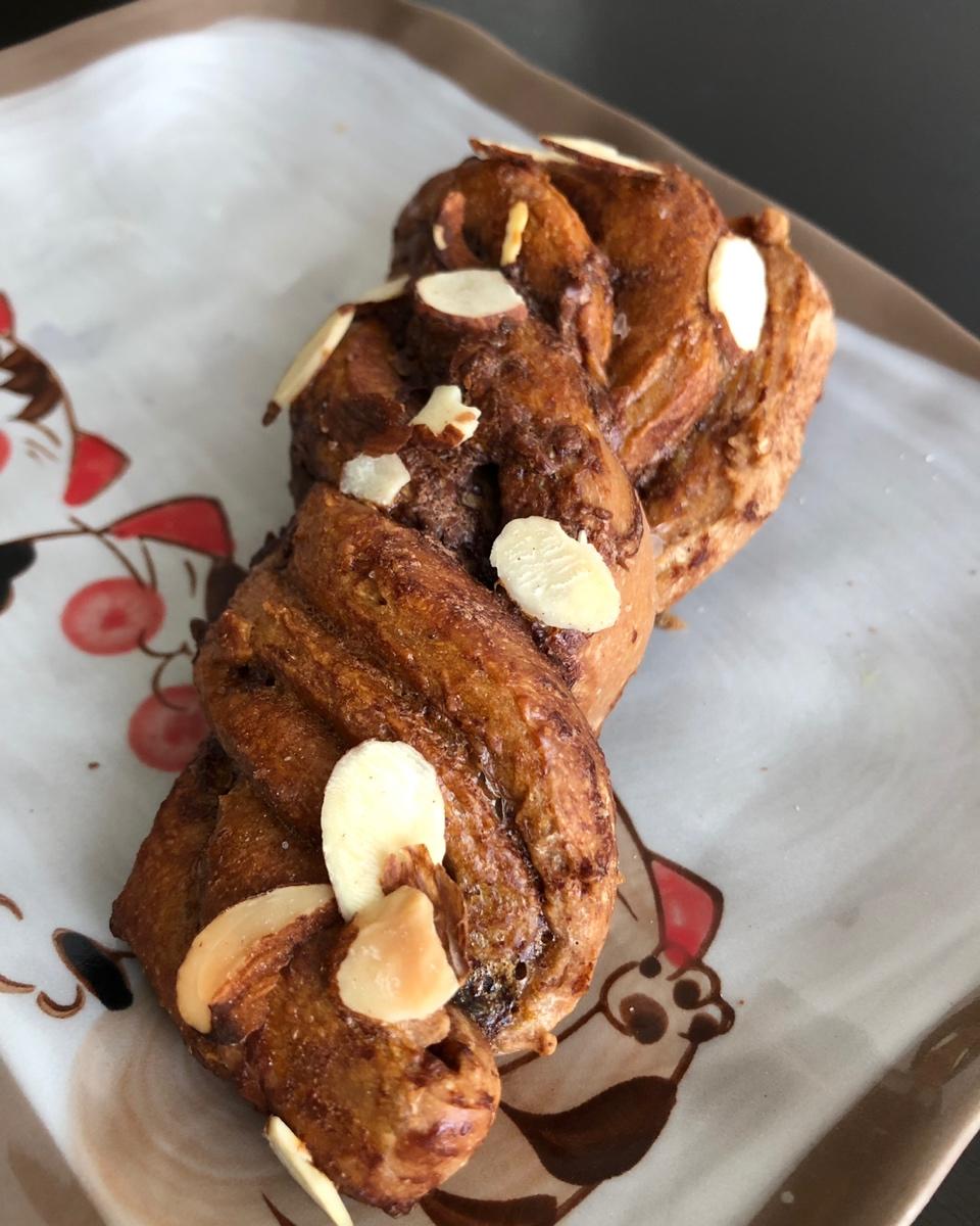 巧克力榛子面包