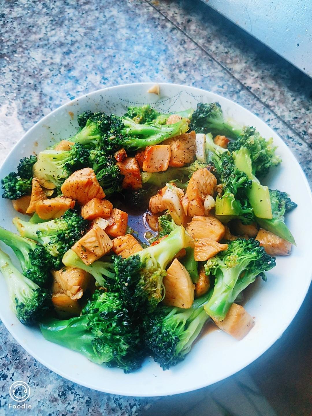 西蓝花炒鸡胸肉