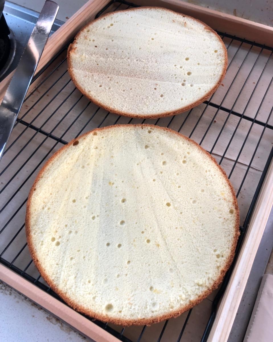 超详细8寸戚风蛋糕