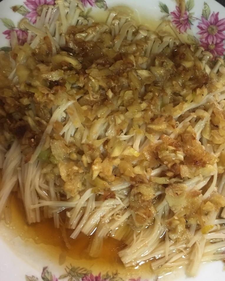 蒜蓉蒸金针菇