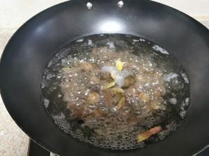 红枣桂圆鸡蛋汤的做法 步骤1