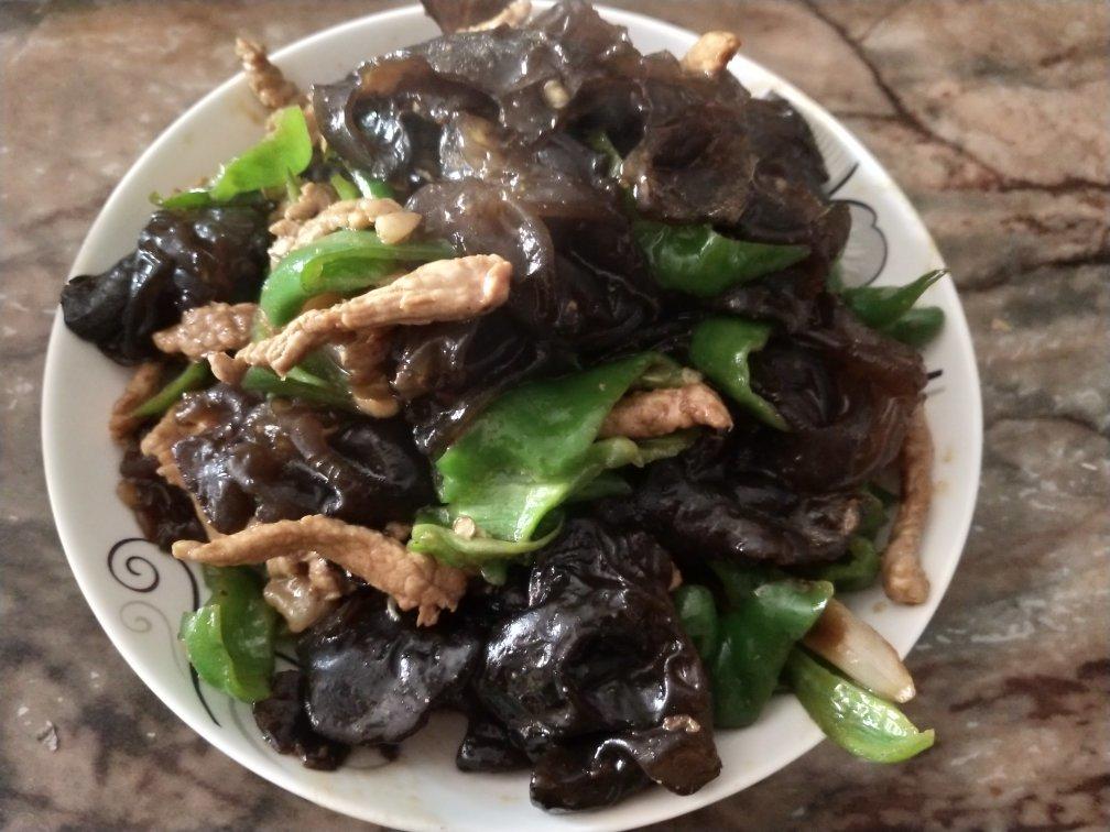 木耳炒肉