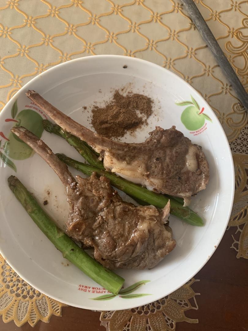 嫩煎羊排