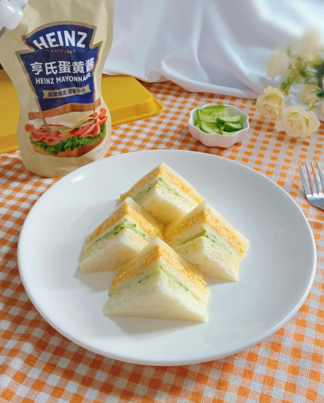 低卡黄瓜鸡蛋三明治｜健康清爽快手早餐