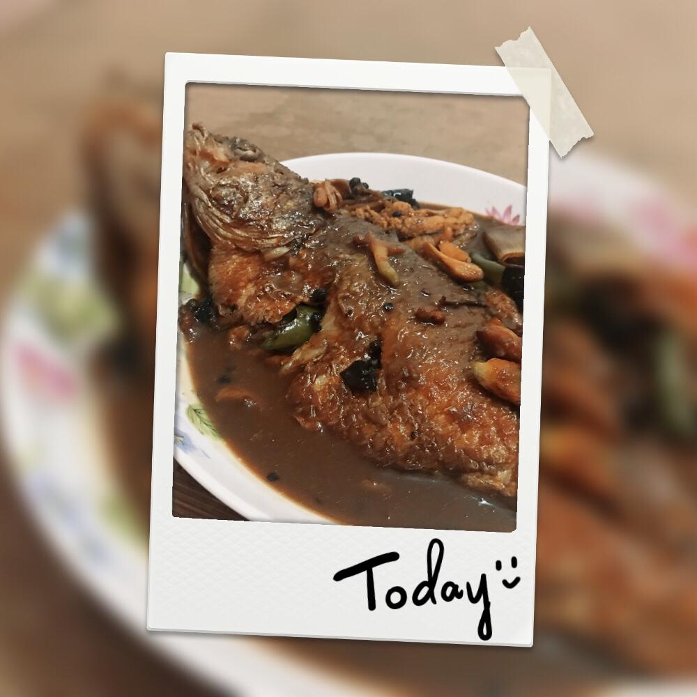 红烧黄鱼—鱼皮不破的小窍门