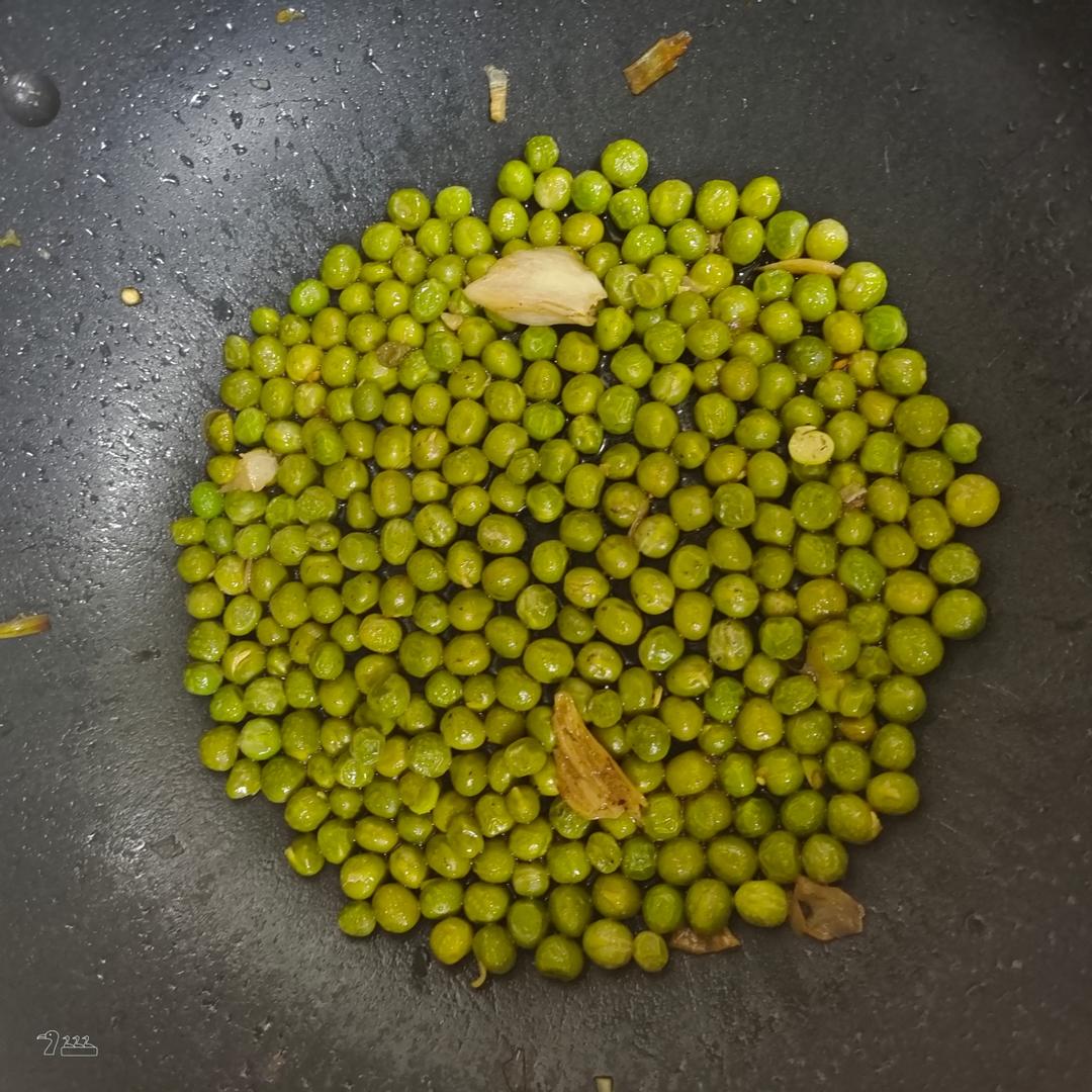 自带清甜超美味的素炒豌豆