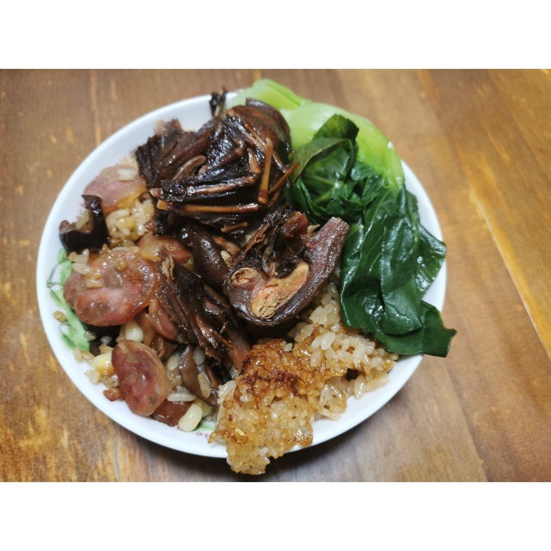 懒人必备～电饭煲腊肠焖饭