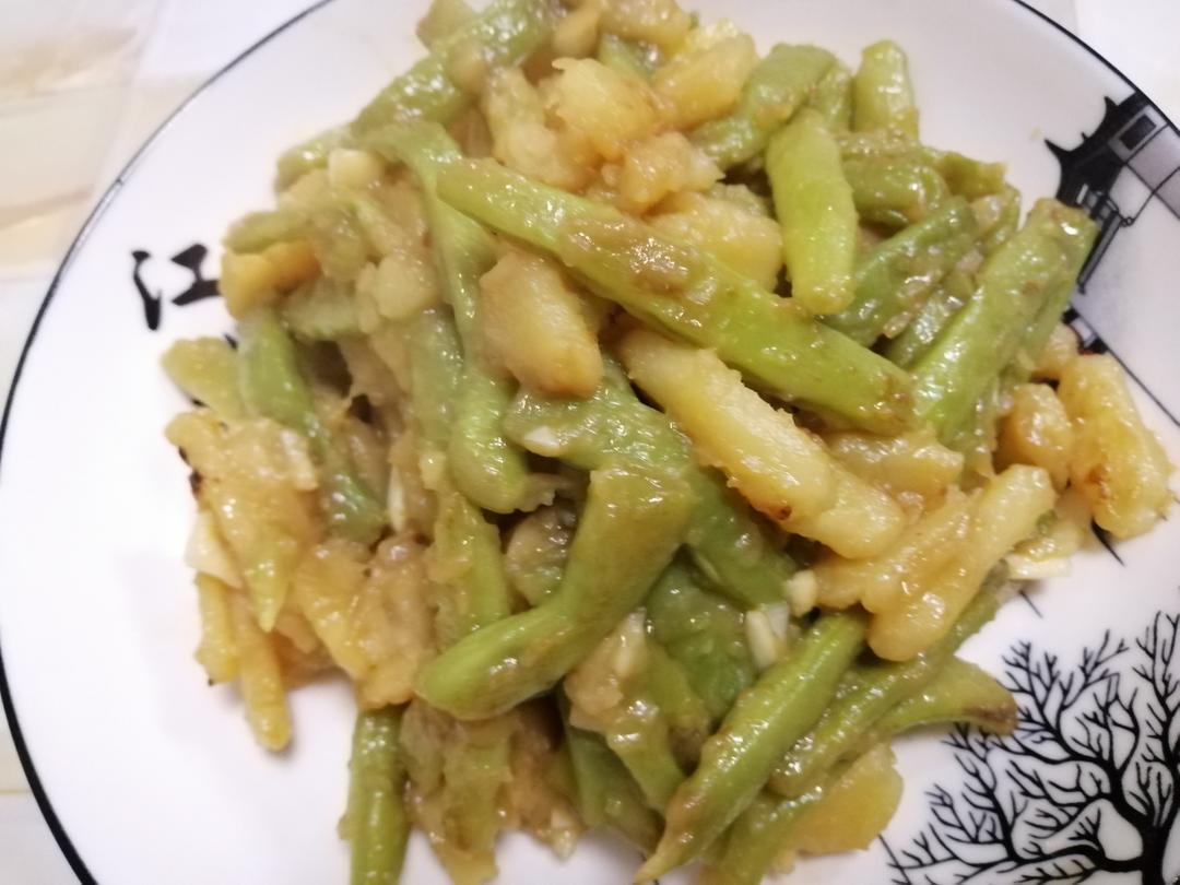 农家菜土豆焖刀豆的做法