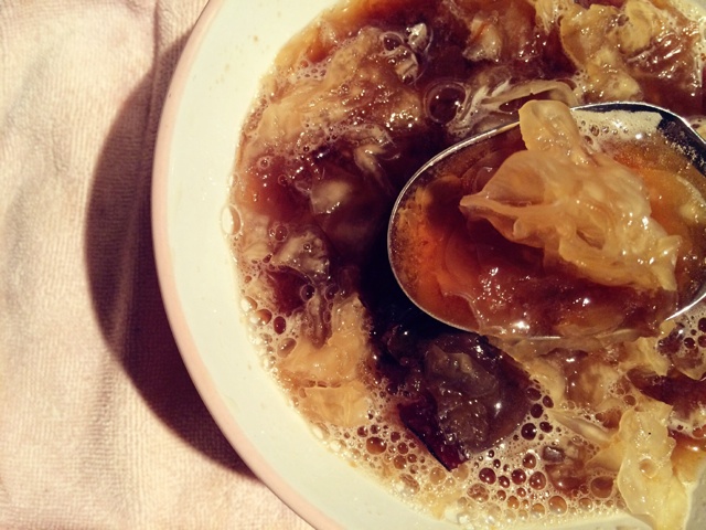 红枣银耳莲子羹