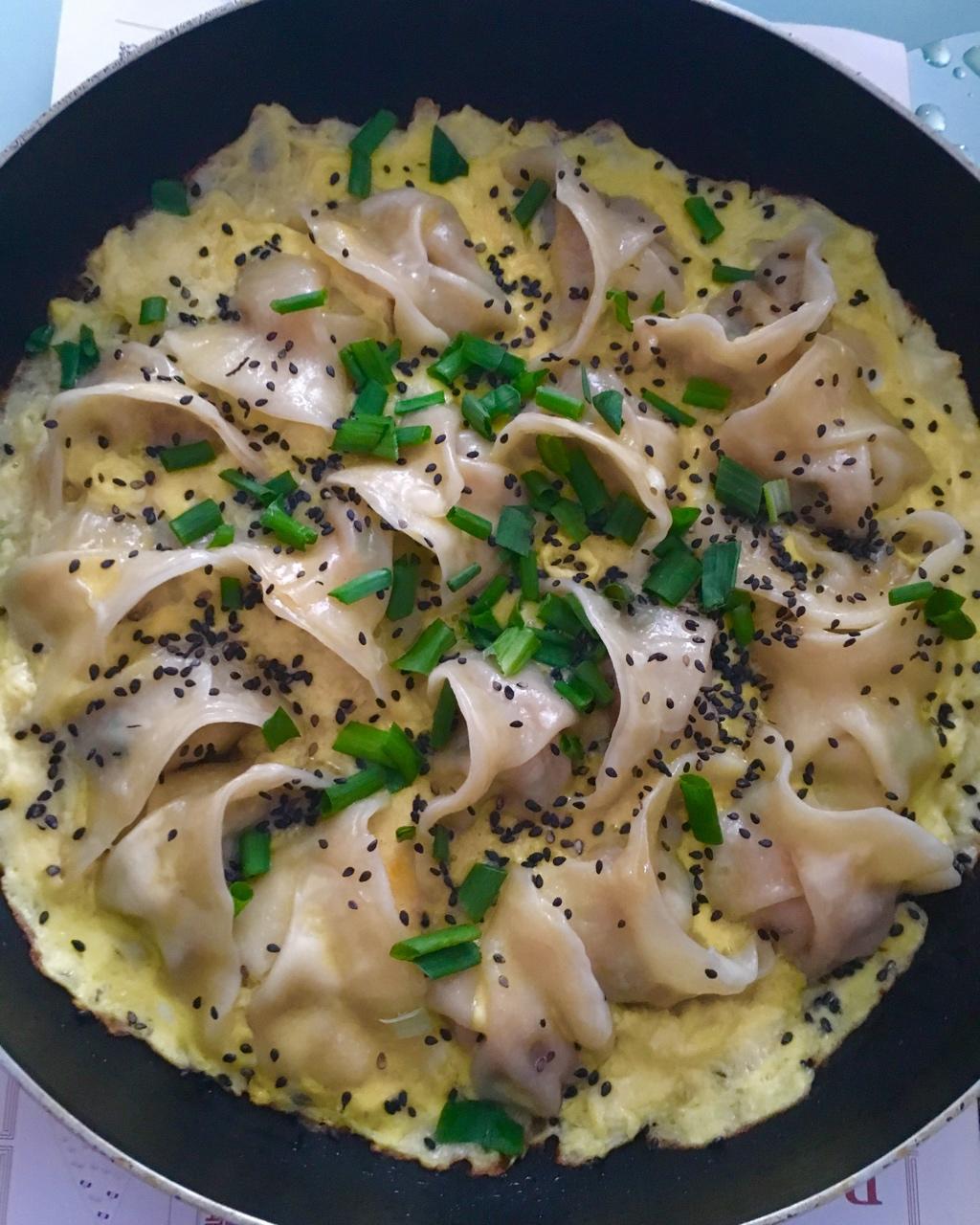 鸡蛋生煎饺子