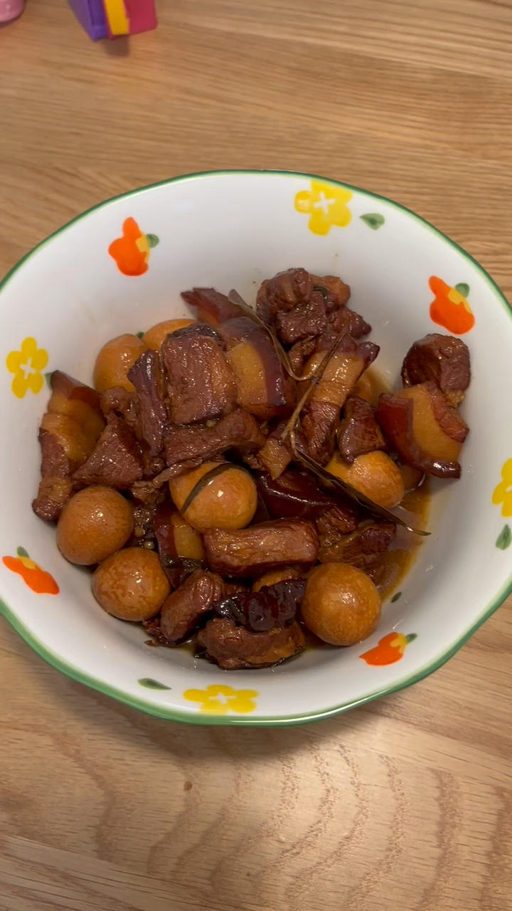 红烧肉鹌鹑蛋