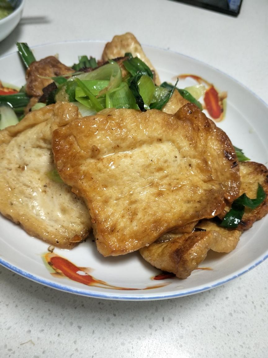 香煎两面黄豆腐的做法