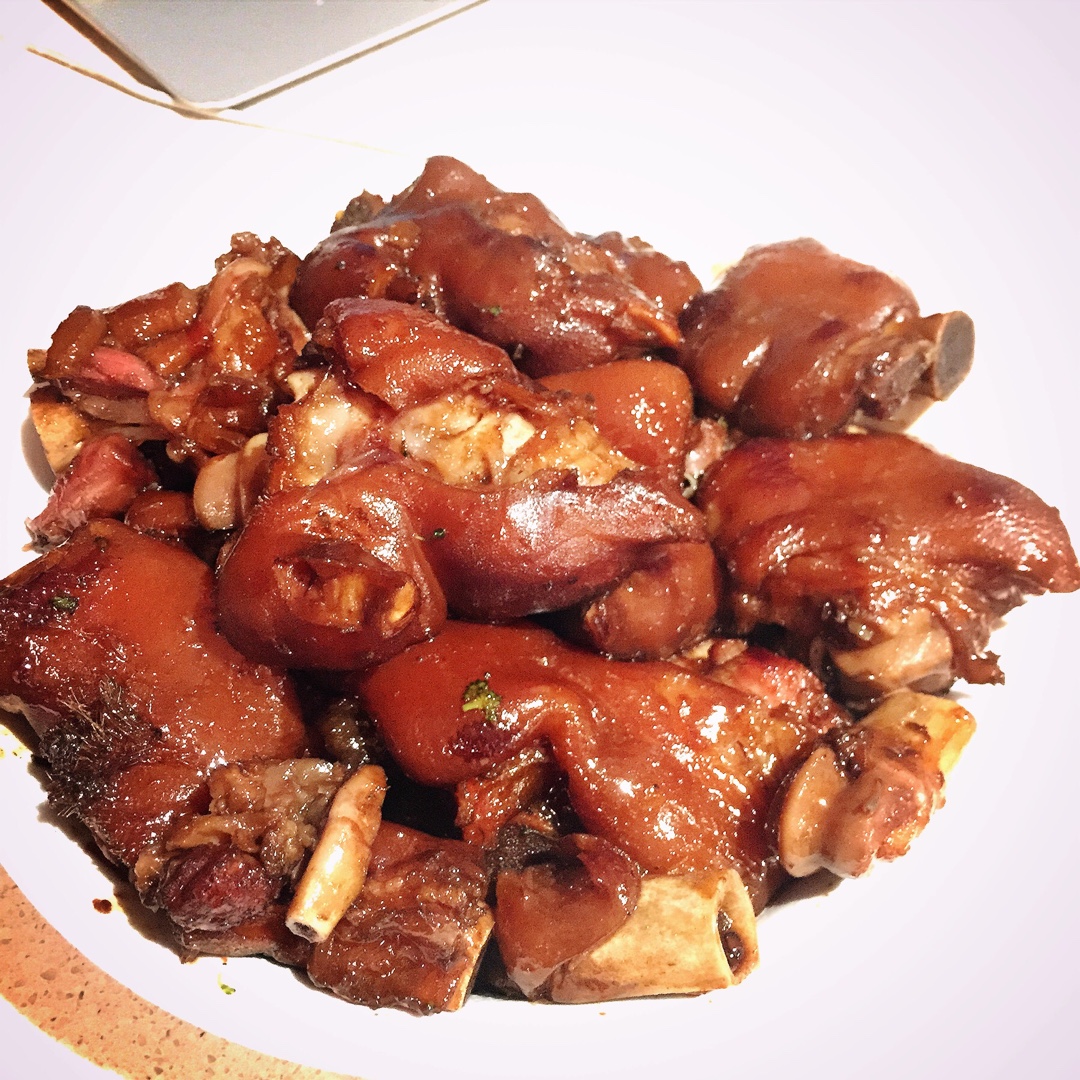 老丁的私房菜－红烧猪蹄