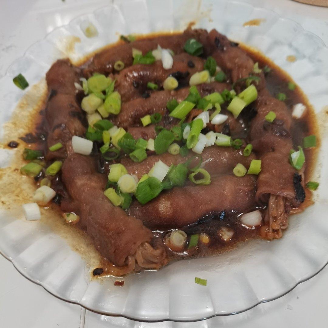 做法简单且巨下饭——金菇肥牛卷