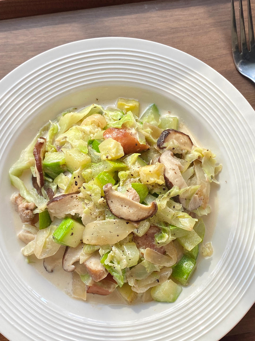 完全不需要厨艺的快手炖菜-蔬菜大杂烩