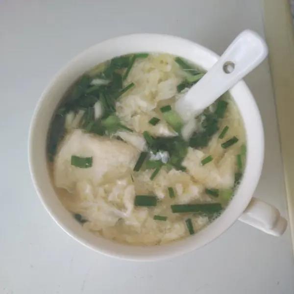甩出一大碗完美的蛋花汤，仅用一个鸡蛋~