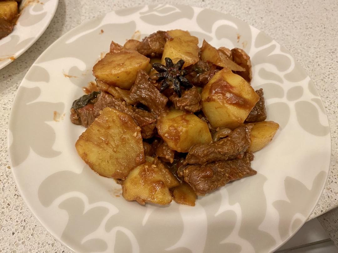 红烧牛肉土豆 （独家秘制）