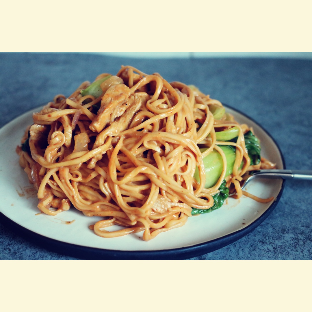 麻酱鸡肉面  Sesame paste Chicken Noodles