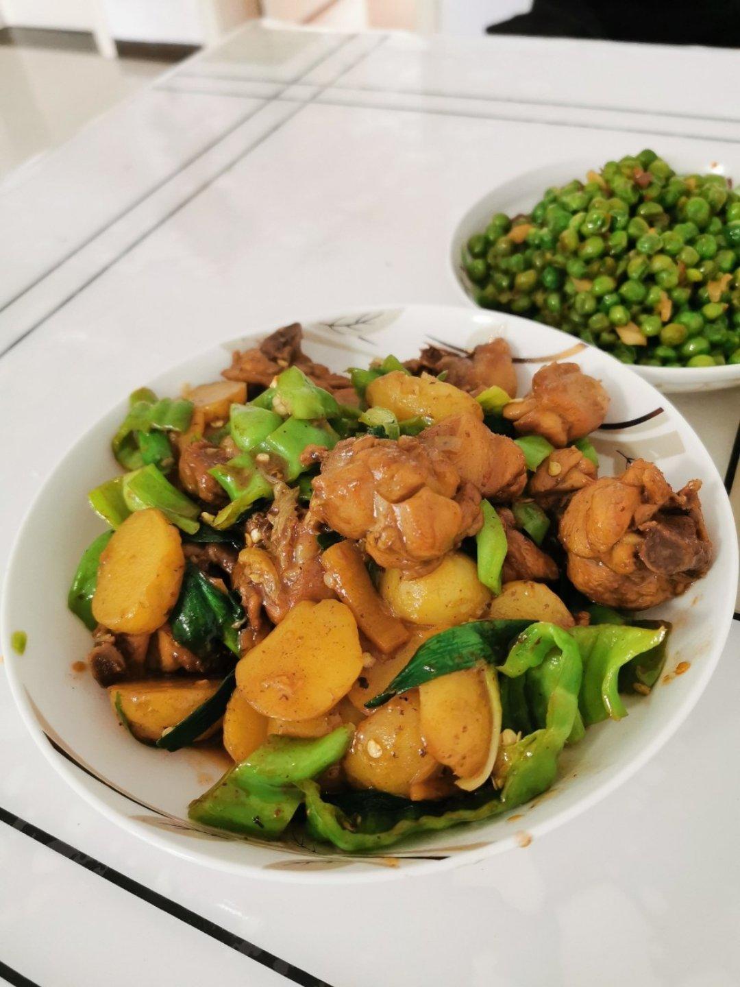 好吃到原地爆炸的黄焖鸡