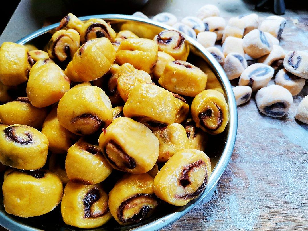 五彩奶香豆沙小馒头