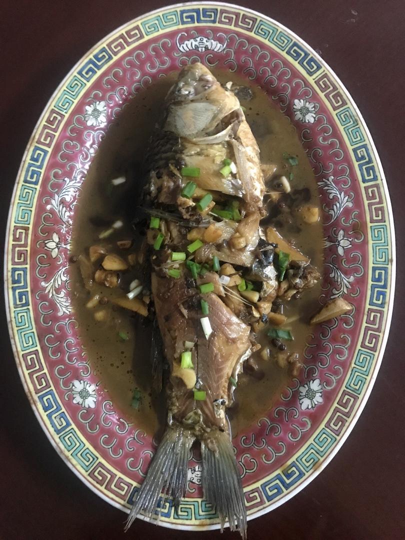 红烧鲫鱼