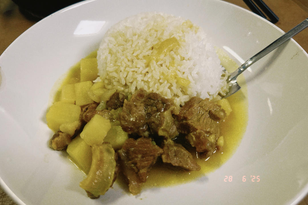 咖喱土豆烧牛肉
