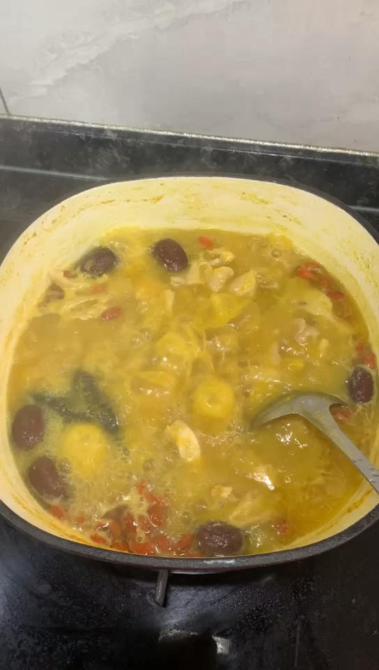 网红美食在家做｜金汤花胶鸡