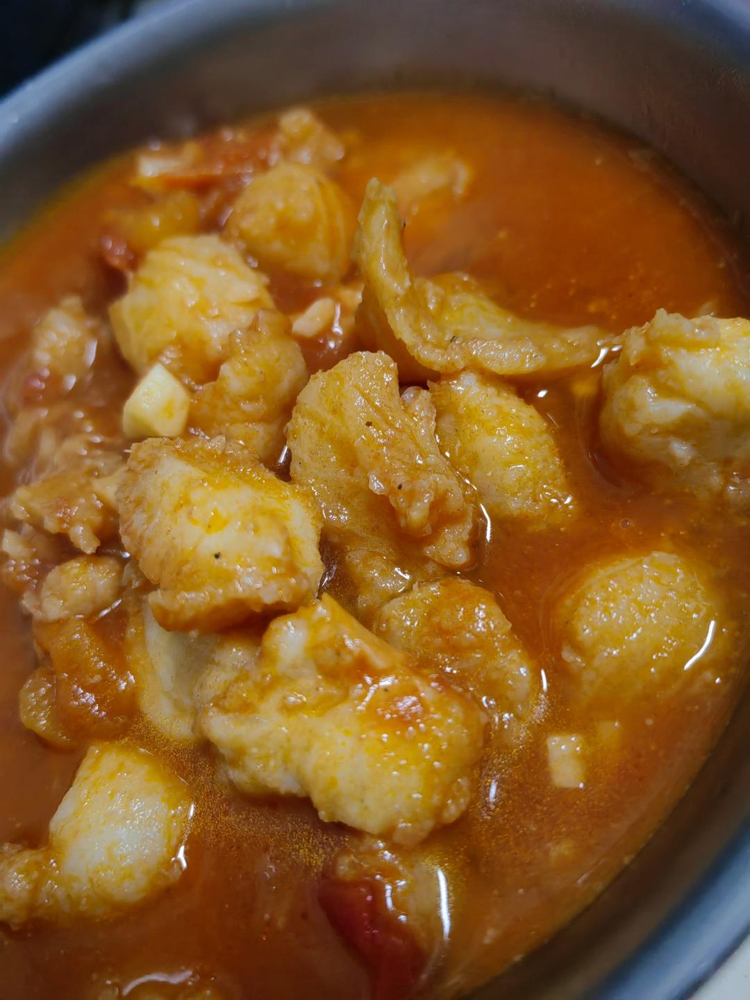 番茄鱼巴沙鱼（也可以用番茄龙利鱼），番茄酱汁超浓郁，营养又下饭！