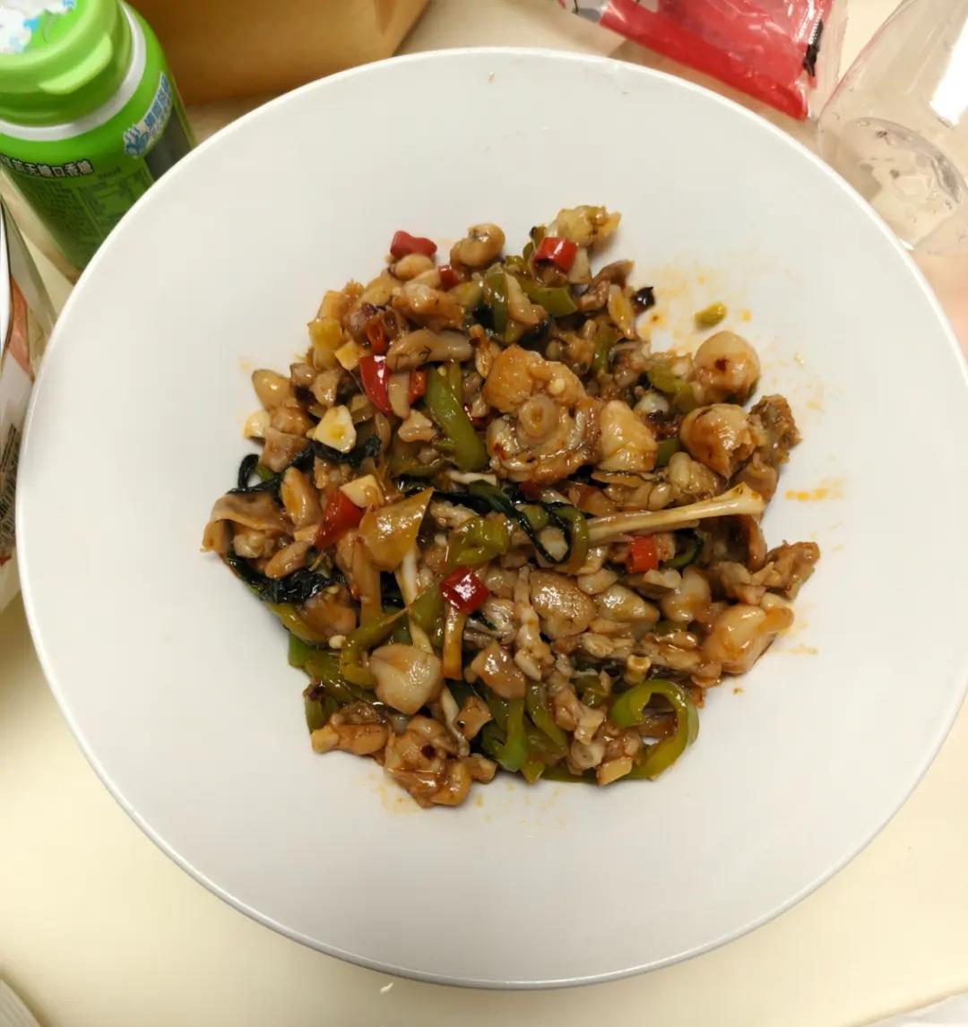 青椒紫苏牛蛙