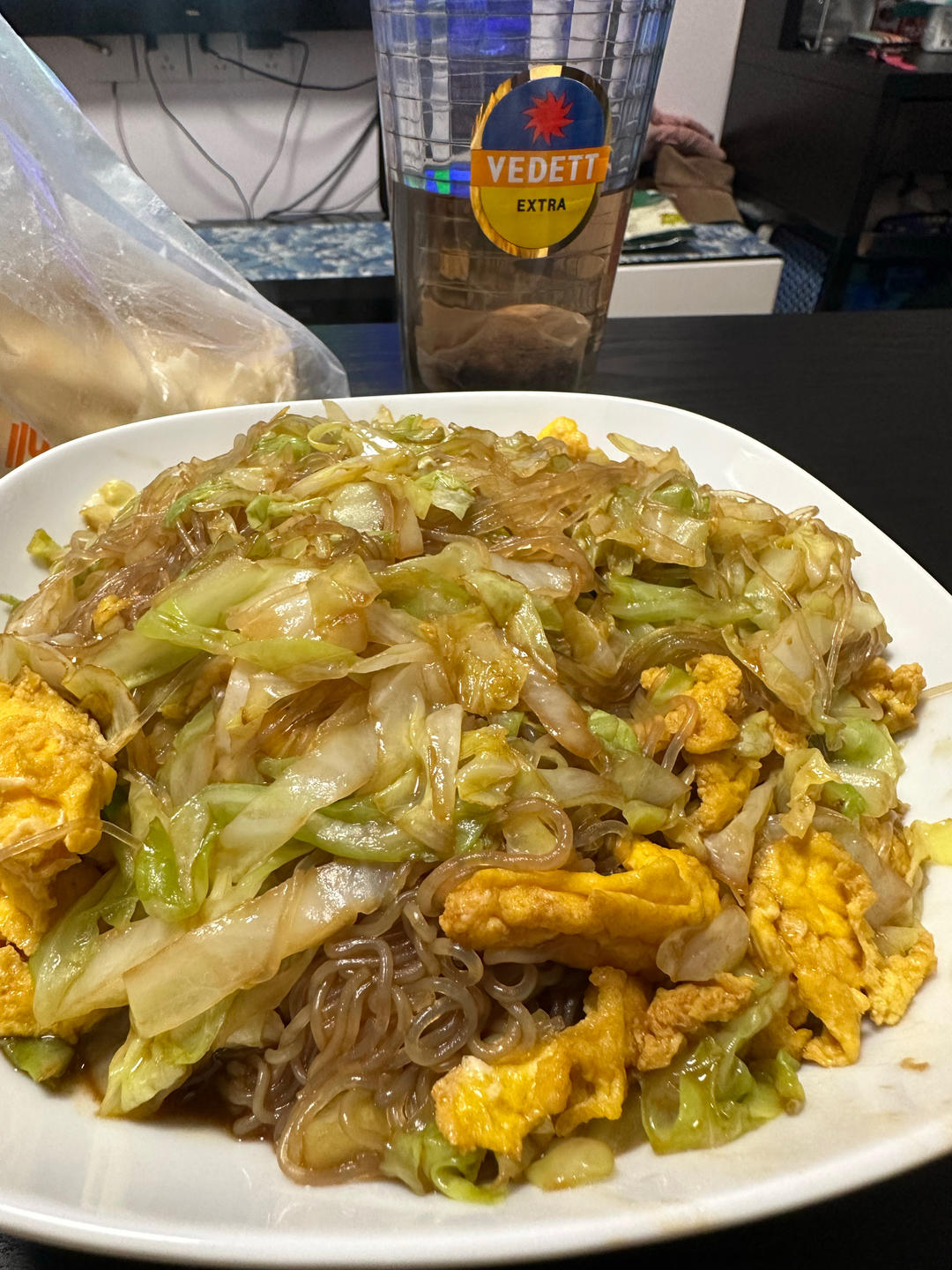 超级下饭的家常菜！给肉都不换的包菜炒鸡蛋