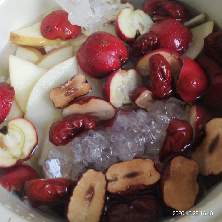 山楂苹果消食汤的做法