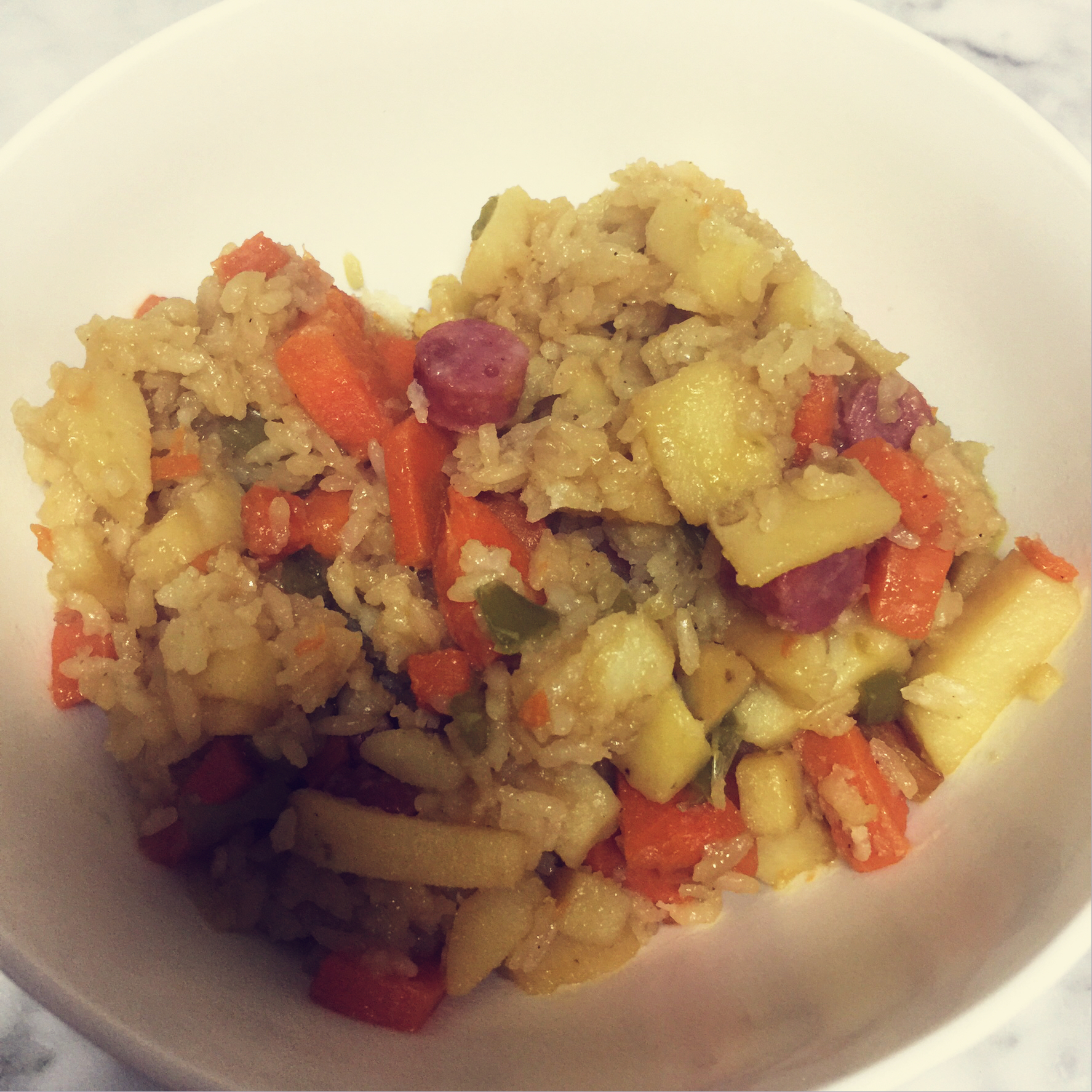土豆胡萝卜香菇青椒五彩焖饭