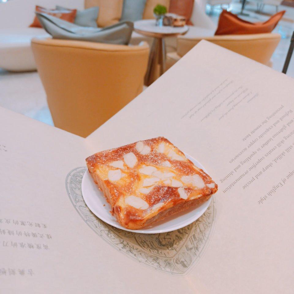 零失败快手岩烧乳酪(熔岩吐司)十分钟网红早餐，好吃哭