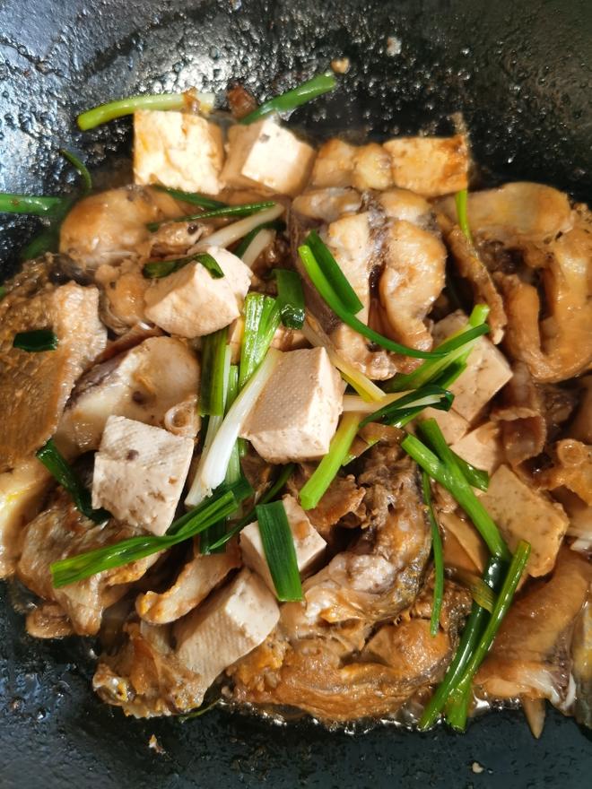 铁锅炖梭鱼，想念家乡的味道的做法